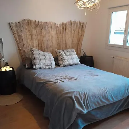 Charmant Logement Avec Parking Gratuit Sur Place Eclaron Exterior photo